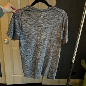 Men’s LuLulemon Jersey t shirt